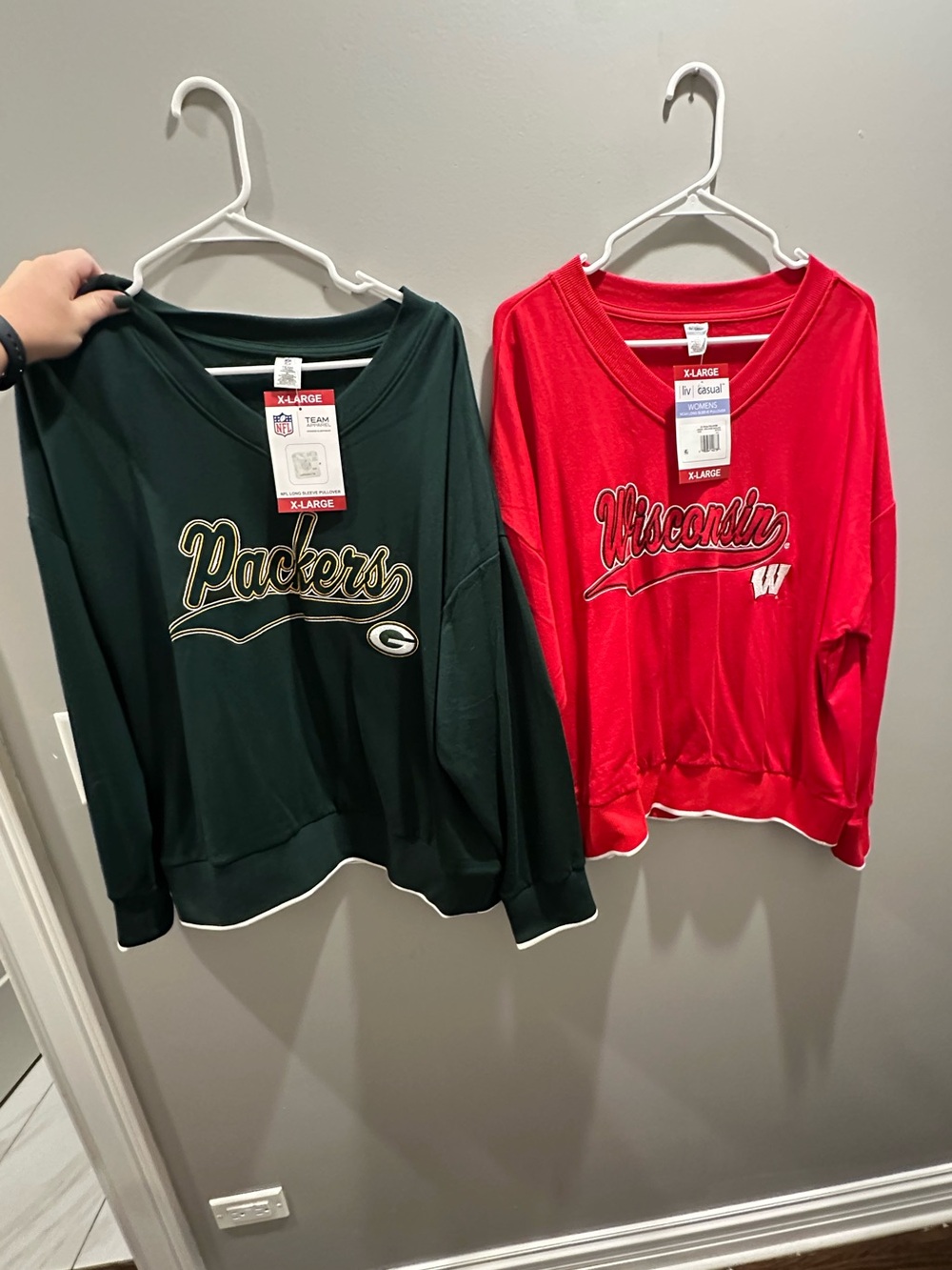NWT Green Bay Packers & Red Wisconsin Badgers V-Neck Sweatshirts